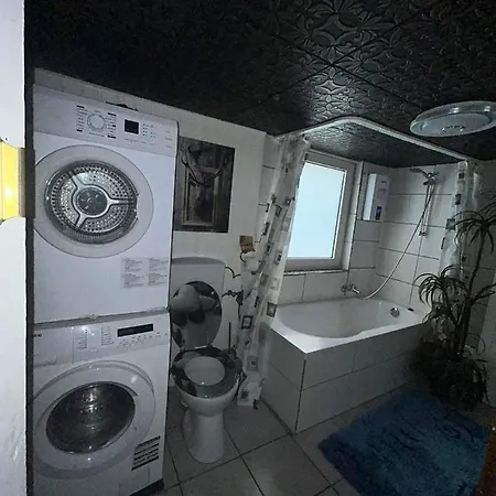 Monteur 2 Lägenhet *