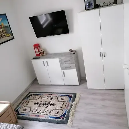 Monteur 2 Lägenhet